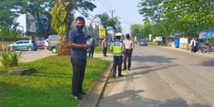 Masa Hari Raya, Koramil 01/Teluk Naga Tingkatkan PPKM di Tempat Wisata Tanjung Pasir